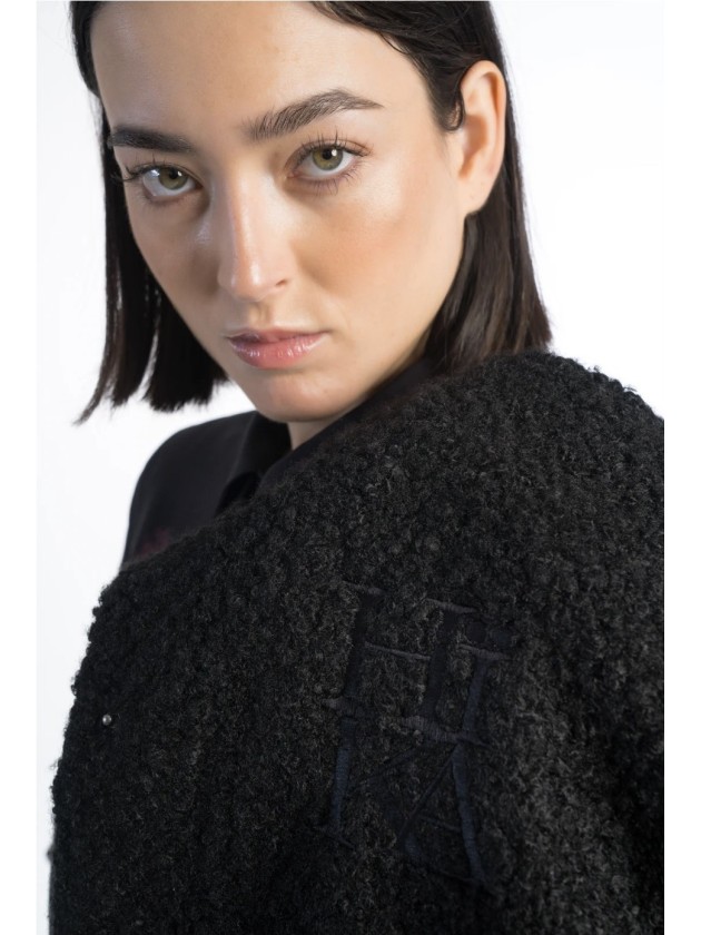 Bomber Negra Kea de Hika